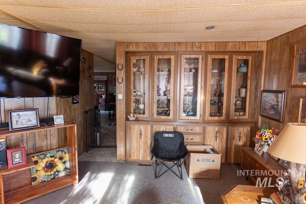 792 N 700 E, Rupert, Idaho 83350-8529, 3 Bedrooms, 2 Bathrooms, Residential For Sale, Price $360,000, 98984911
