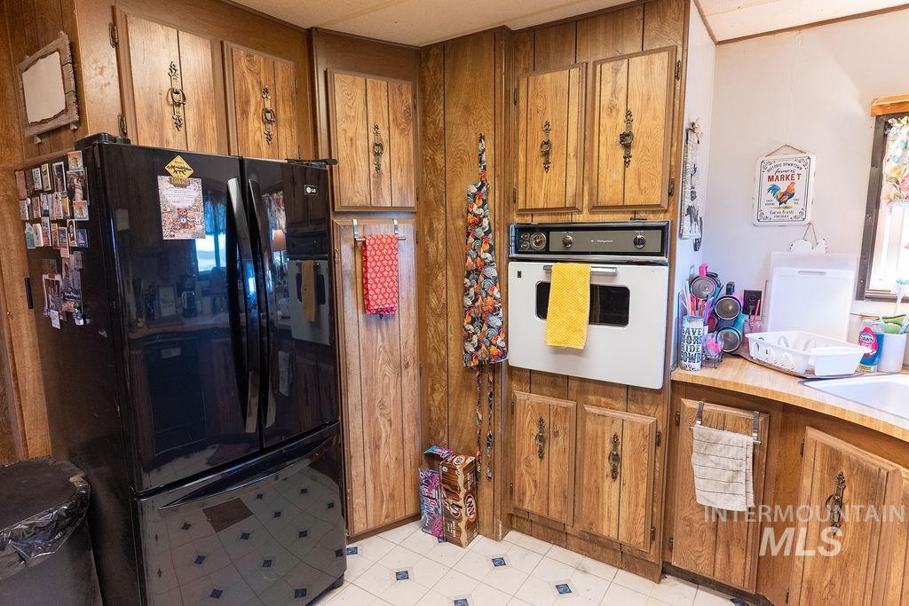 792 N 700 E, Rupert, Idaho 83350-8529, 3 Bedrooms, 2 Bathrooms, Residential For Sale, Price $360,000, 98984911