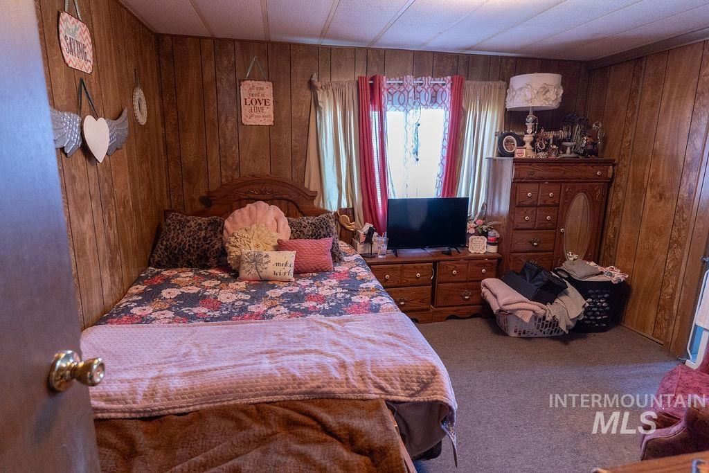 792 N 700 E, Rupert, Idaho 83350-8529, 3 Bedrooms, 2 Bathrooms, Residential For Sale, Price $360,000, 98984911