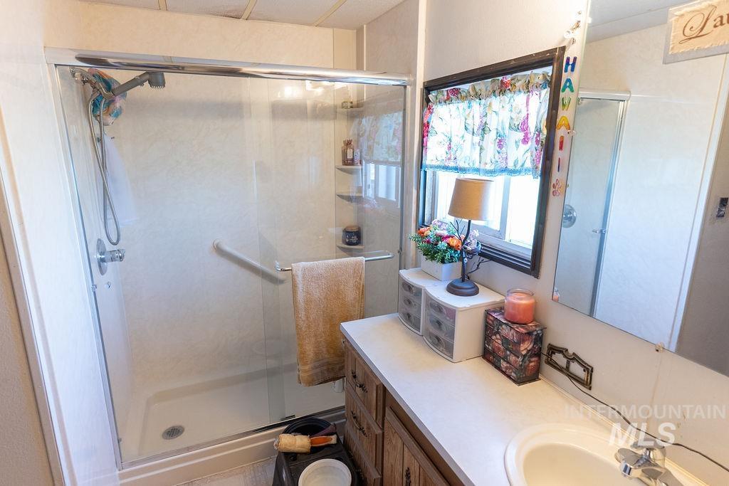 792 N 700 E, Rupert, Idaho 83350-8529, 3 Bedrooms, 2 Bathrooms, Residential For Sale, Price $360,000, 98984911