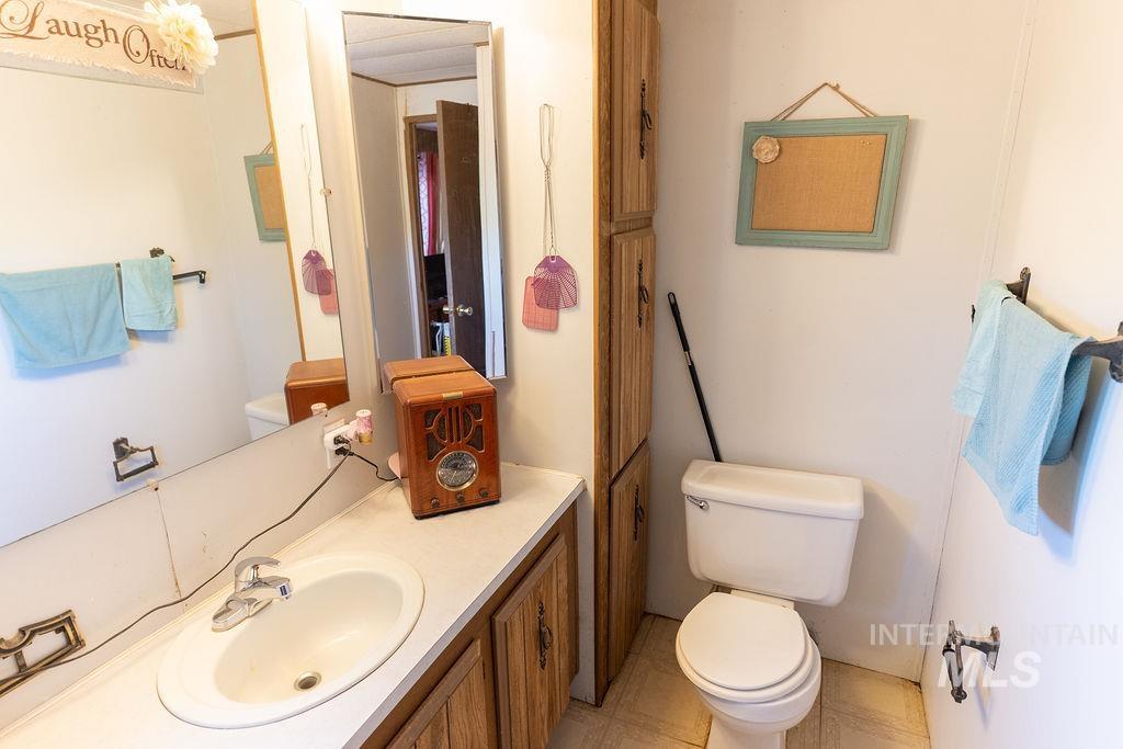 792 N 700 E, Rupert, Idaho 83350-8529, 3 Bedrooms, 2 Bathrooms, Residential For Sale, Price $360,000, 98984911