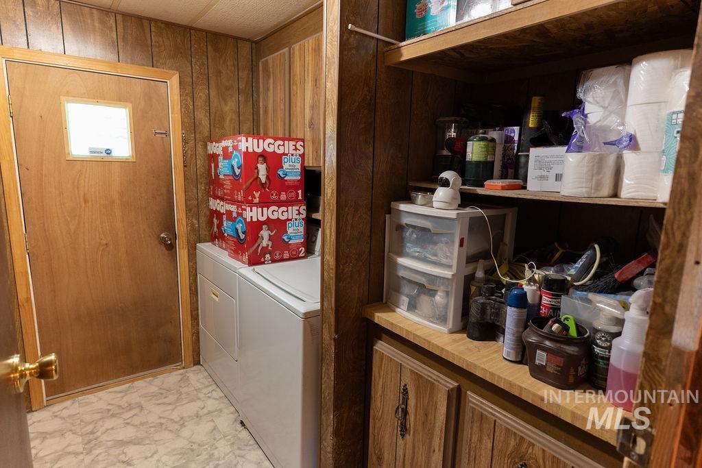 792 N 700 E, Rupert, Idaho 83350-8529, 3 Bedrooms, 2 Bathrooms, Residential For Sale, Price $360,000, 98984911