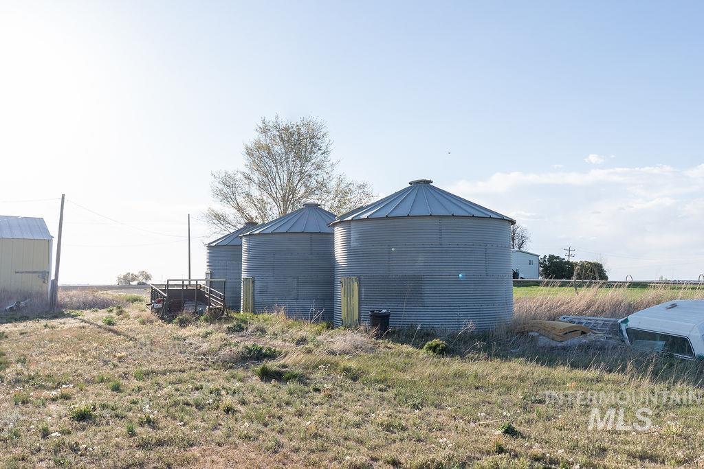 792 N 700 E, Rupert, Idaho 83350-8529, 3 Bedrooms, 2 Bathrooms, Residential For Sale, Price $360,000, 98984911
