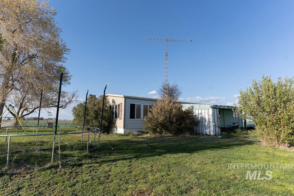 792 N 700 E, Rupert, Idaho 83350-8529, 3 Bedrooms, 2 Bathrooms, Residential For Sale, Price $360,000, 98984911
