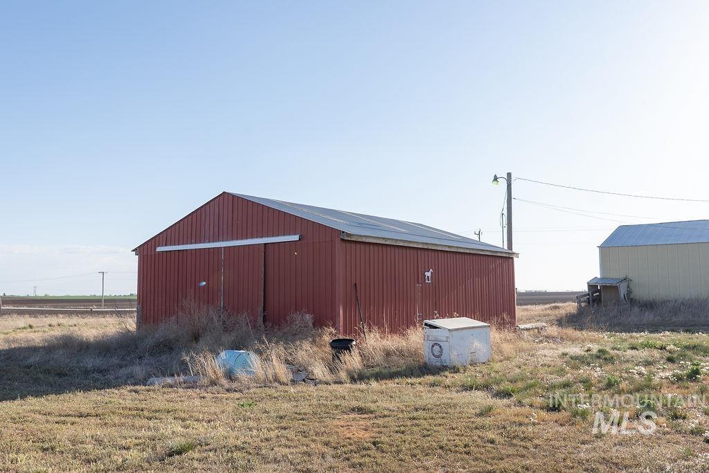 792 N 700 E, Rupert, Idaho 83350-8529, 3 Bedrooms, 2 Bathrooms, Residential For Sale, Price $360,000, 98984911