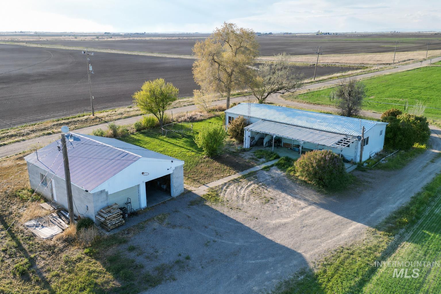 792 N 700 E, Rupert, Idaho 83350-8529, 3 Bedrooms, 2 Bathrooms, Residential For Sale, Price $360,000, 98984911