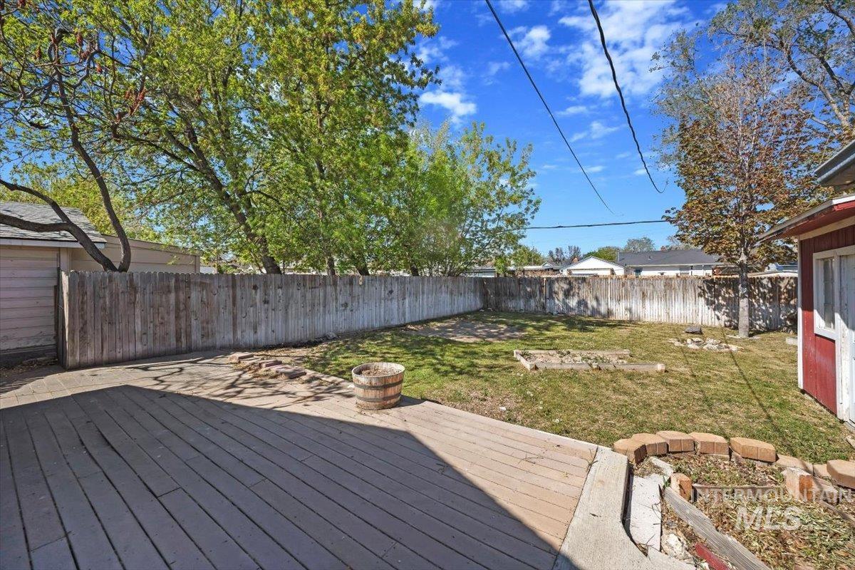 327 Jefferson Street, Twin Falls, Idaho 83301, 2 Bedrooms, 2 Bathrooms, Residential For Sale, Price $247,500,MLS 98984912