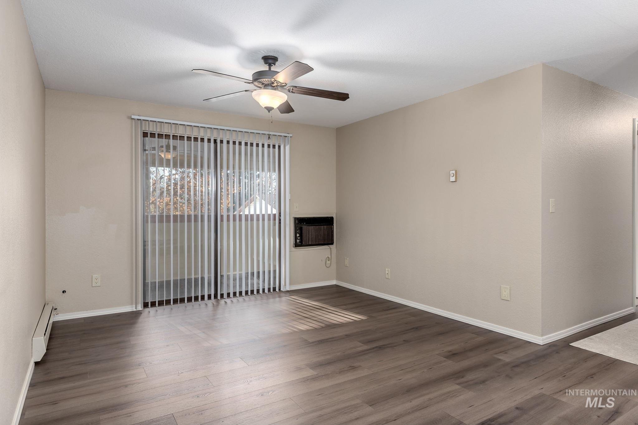 6907 W Colehaven Lane, Boise, Idaho 83704, 2 Bedrooms, 1 Bathroom, Residential For Sale, Price $229,000,MLS 98984914