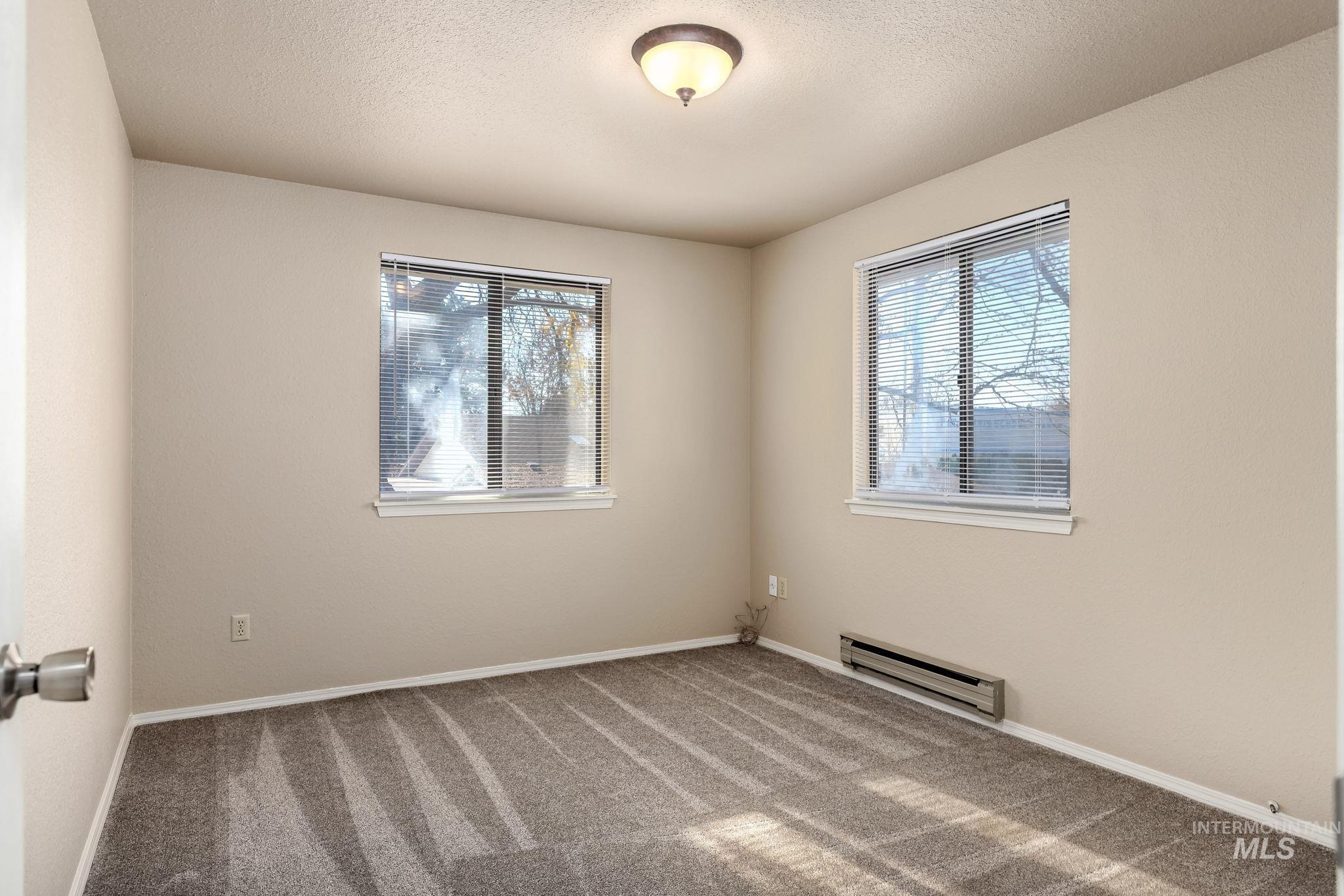 6907 W Colehaven Lane, Boise, Idaho 83704, 2 Bedrooms, 1 Bathroom, Residential For Sale, Price $229,000,MLS 98984914