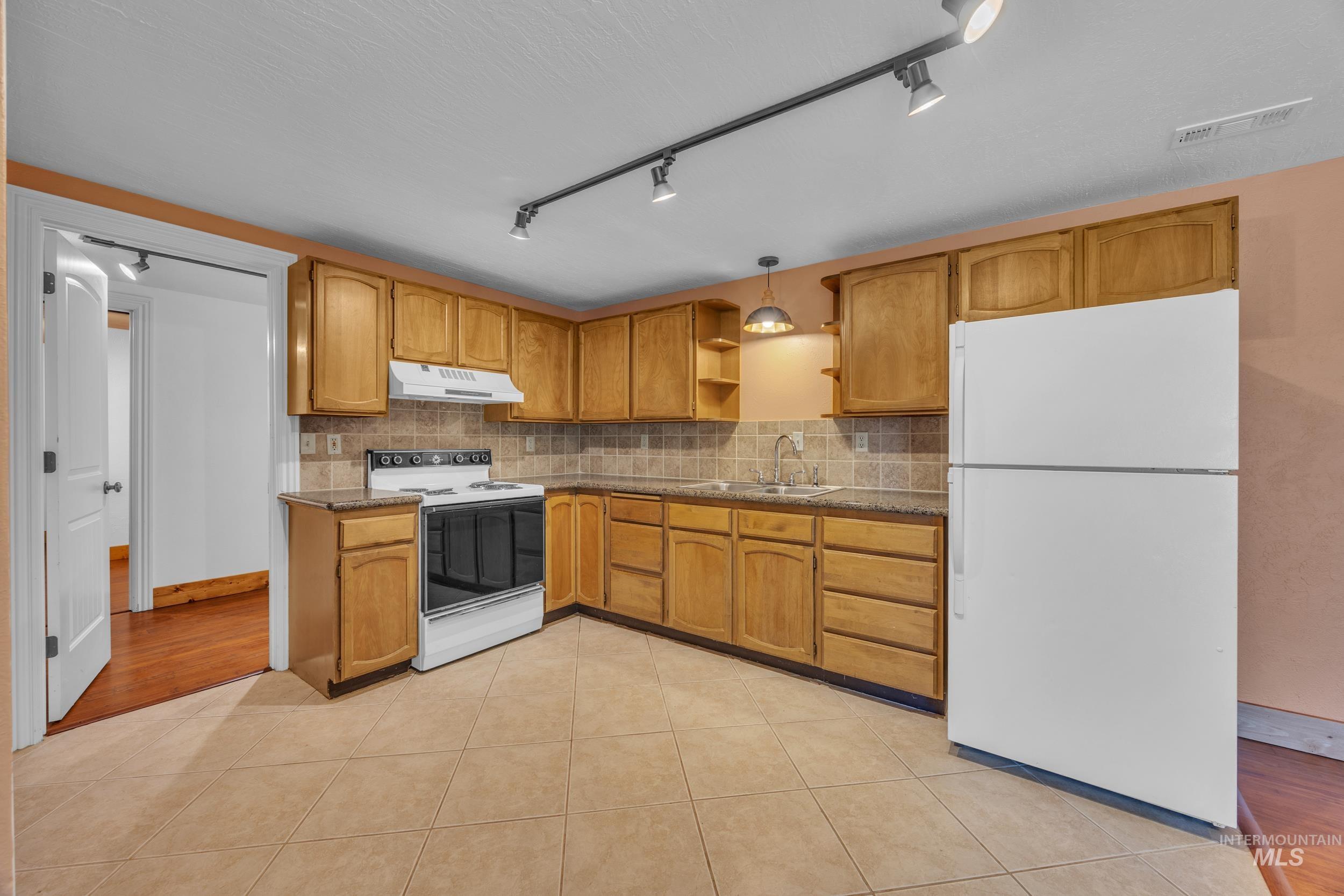 10424 Duck Lane, Nampa, Idaho 83686-999, 5 Bedrooms, 5 Bathrooms, Residential For Sale, Price $900,000, 98984917