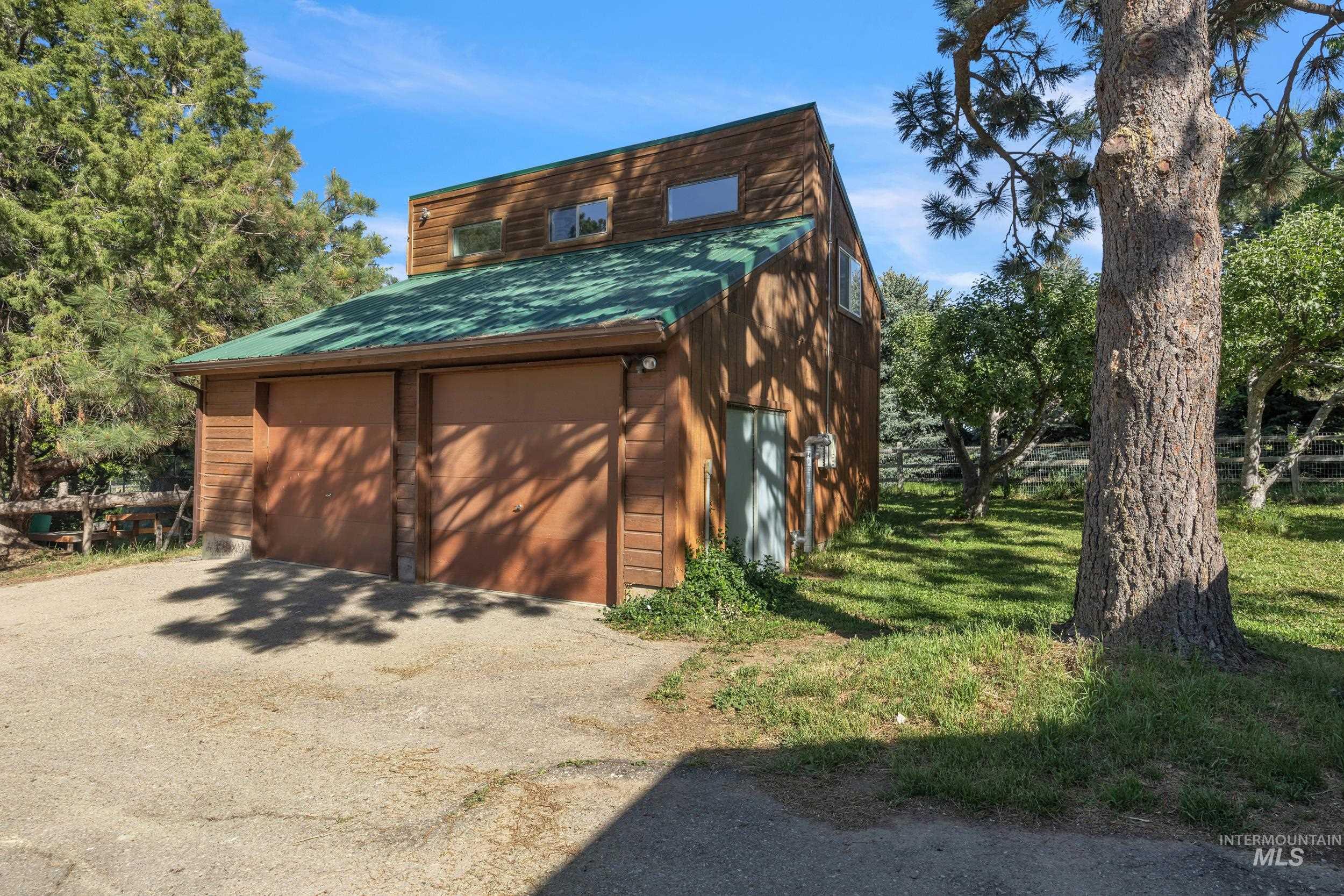 10424 Duck Lane, Nampa, Idaho 83686-999, 5 Bedrooms, 5 Bathrooms, Residential For Sale, Price $900,000, 98984917