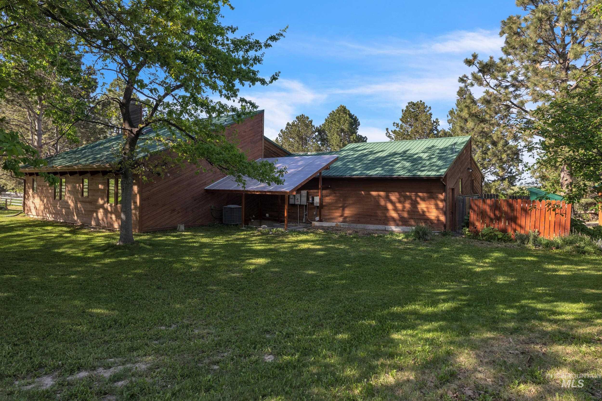10424 Duck Lane, Nampa, Idaho 83686-999, 5 Bedrooms, 5 Bathrooms, Residential For Sale, Price $900,000, 98984917