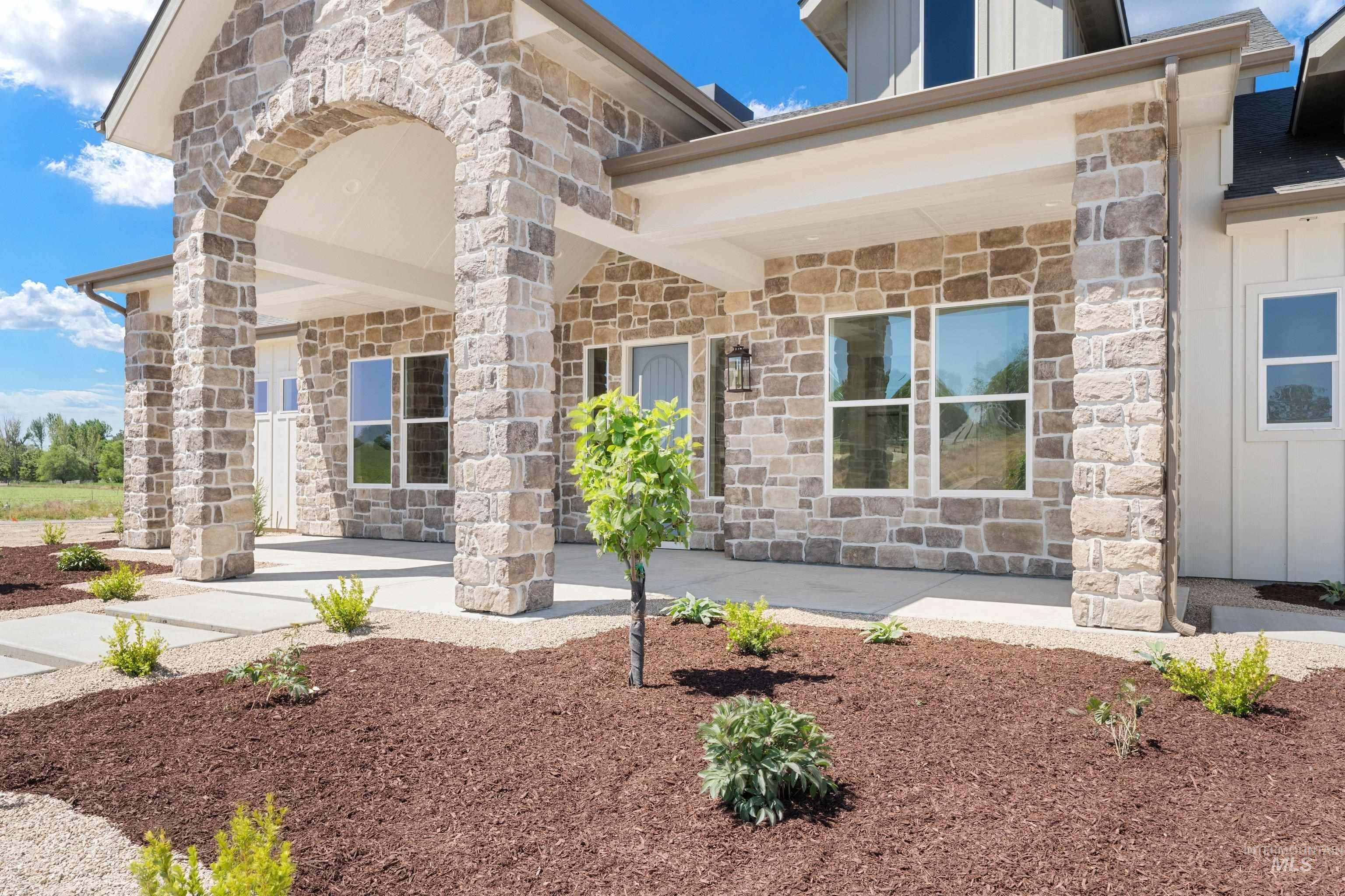 24763 Ardmore Ct, Caldwell, Idaho 83607, 4 Bedrooms, 3 Bathrooms, Residential For Sale, Price $1,275,000, 98984918