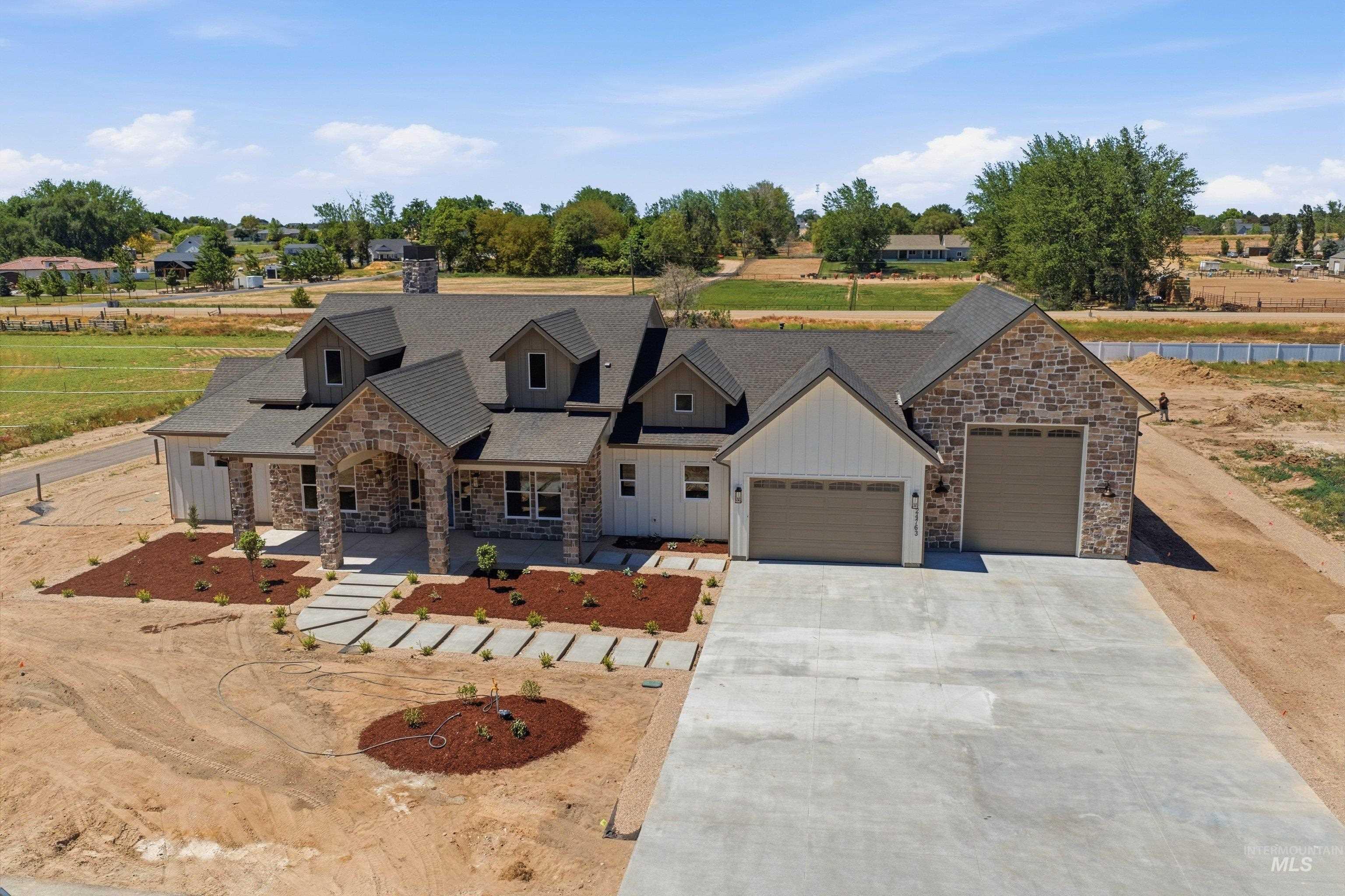 24763 Ardmore Ct, Caldwell, Idaho 83607, 4 Bedrooms, 3 Bathrooms, Residential For Sale, Price $1,275,000, 98984918