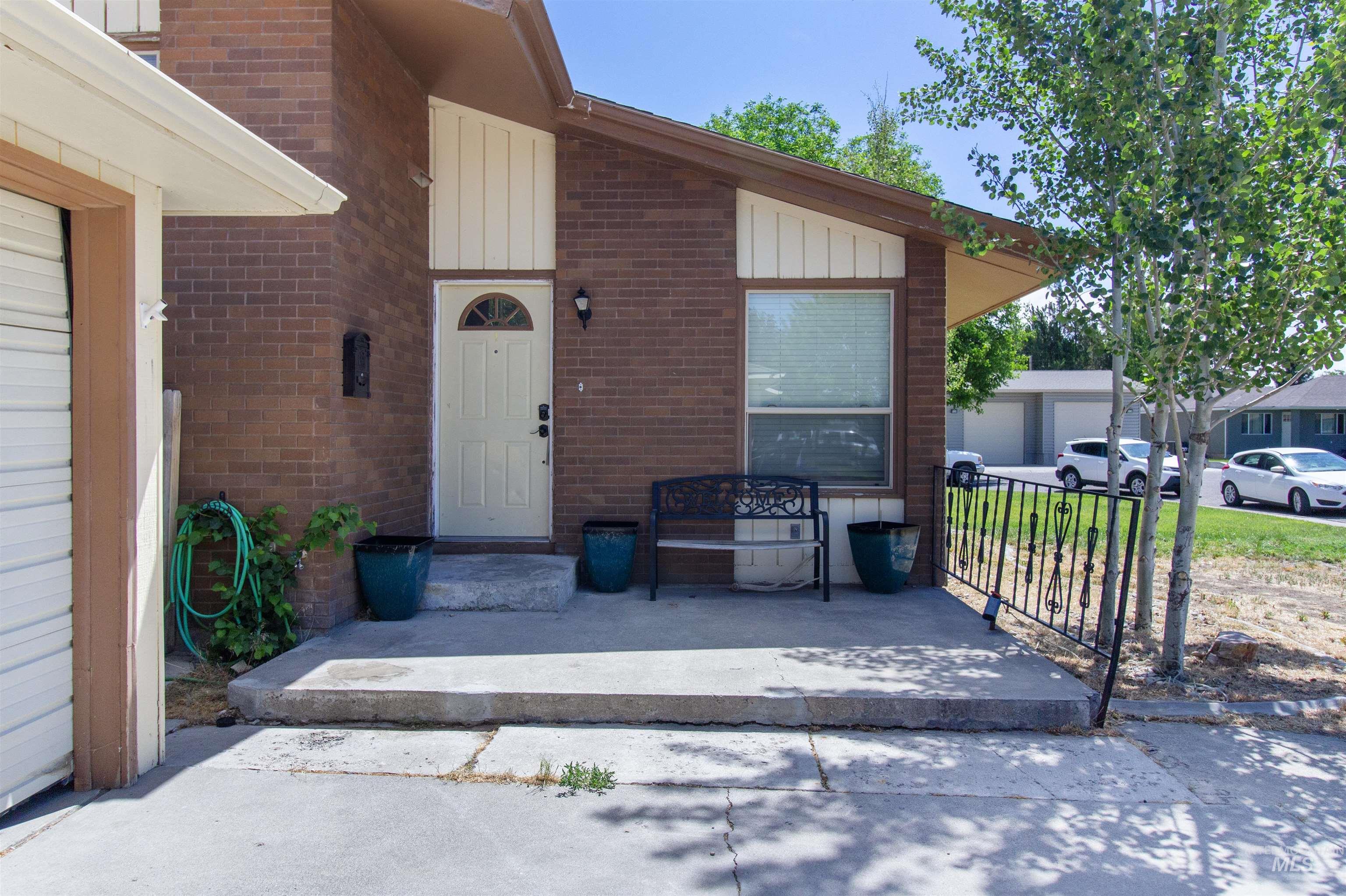 724 Fairmont St, Burley, Idaho 83318, 2 Bedrooms, 2 Bathrooms, Residential For Sale, Price $315,000, 98984919