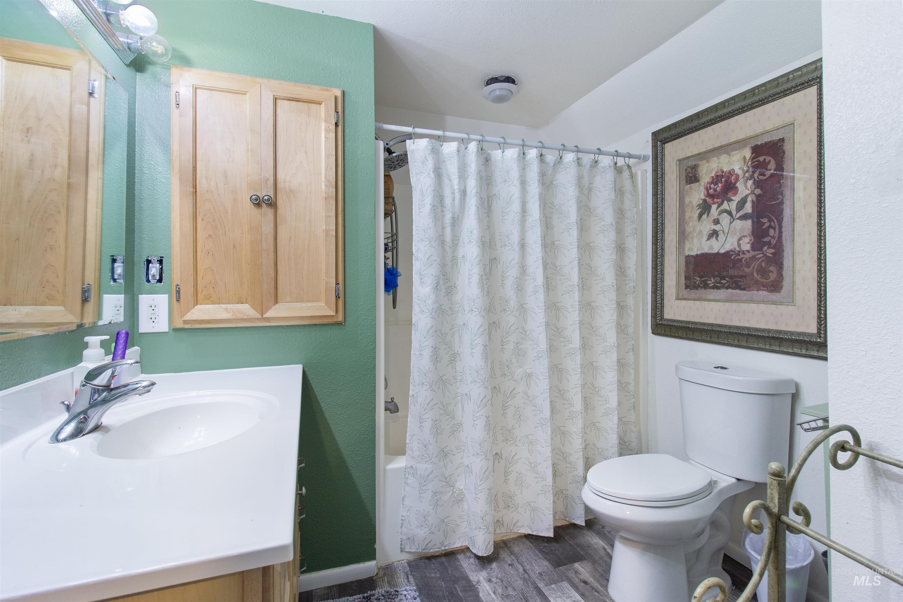724 Fairmont St, Burley, Idaho 83318, 2 Bedrooms, 2 Bathrooms, Residential For Sale, Price $330,000, 98984919