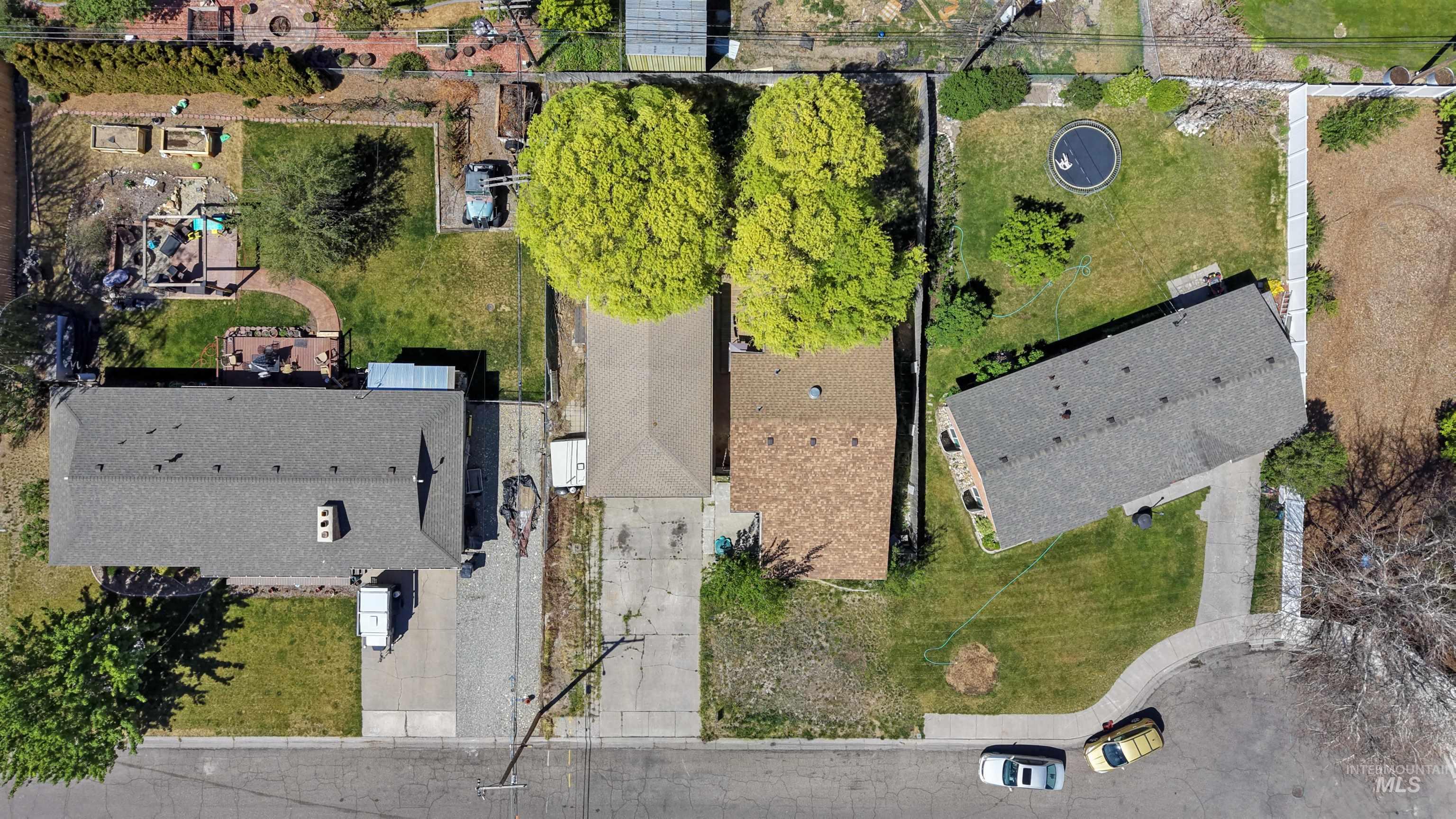 724 Fairmont St, Burley, Idaho 83318, 2 Bedrooms, 2 Bathrooms, Residential For Sale, Price $330,000, 98984919
