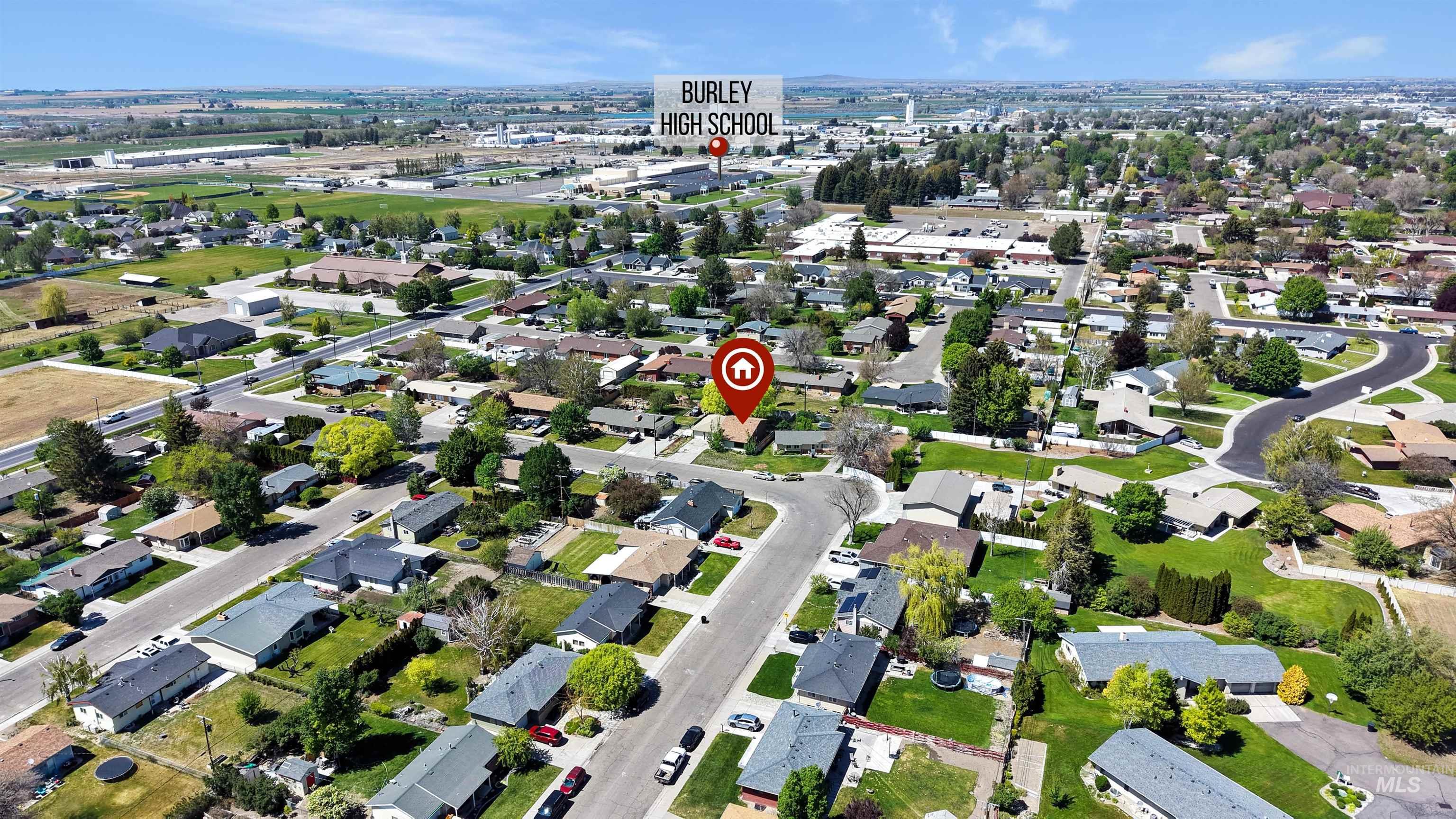 724 Fairmont St, Burley, Idaho 83318, 2 Bedrooms, 2 Bathrooms, Residential For Sale, Price $330,000, 98984919