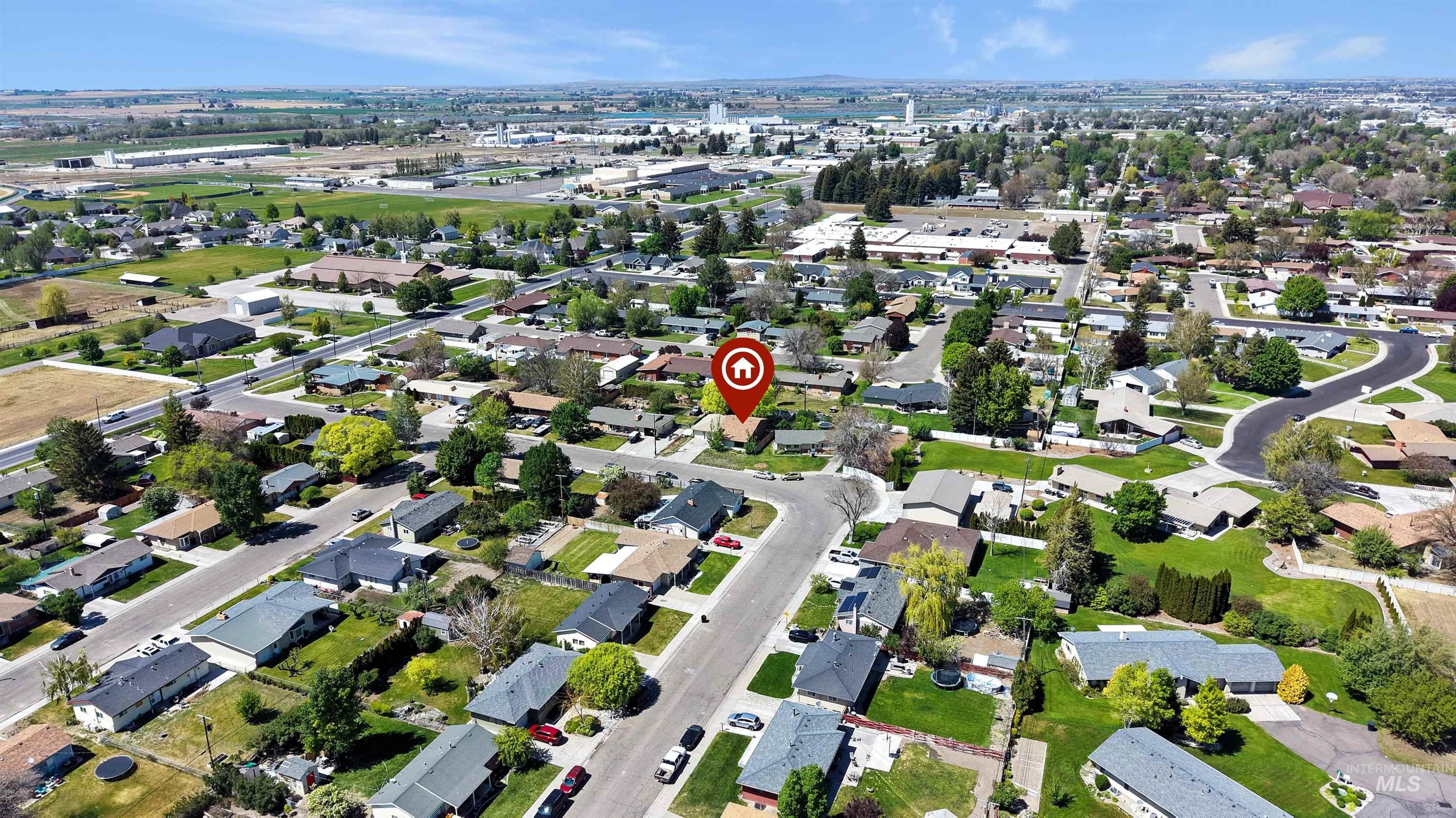 724 Fairmont St, Burley, Idaho 83318, 2 Bedrooms, 2 Bathrooms, Residential For Sale, Price $330,000, 98984919