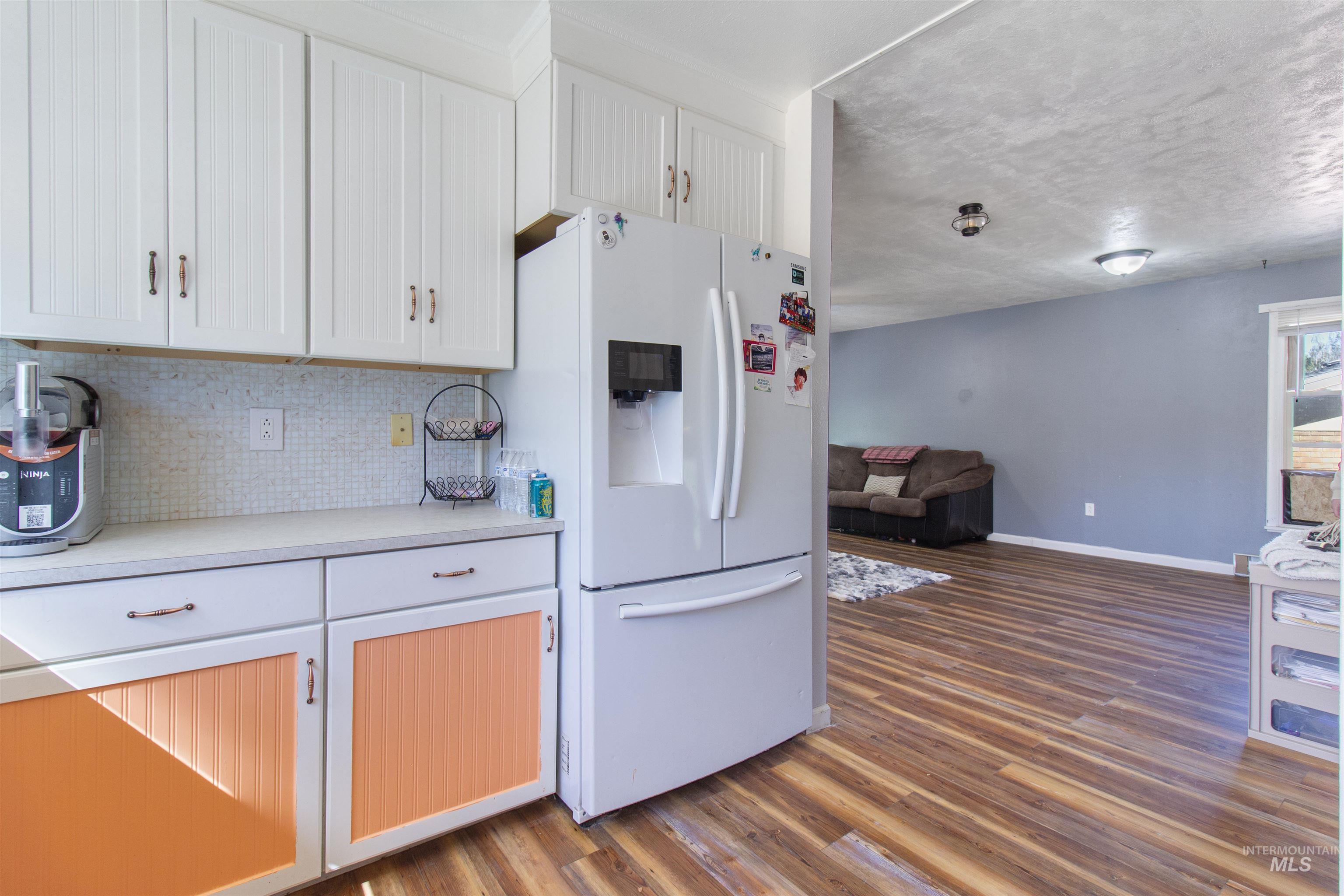 724 Fairmont St, Burley, Idaho 83318, 2 Bedrooms, 2 Bathrooms, Residential For Sale, Price $315,000, 98984919