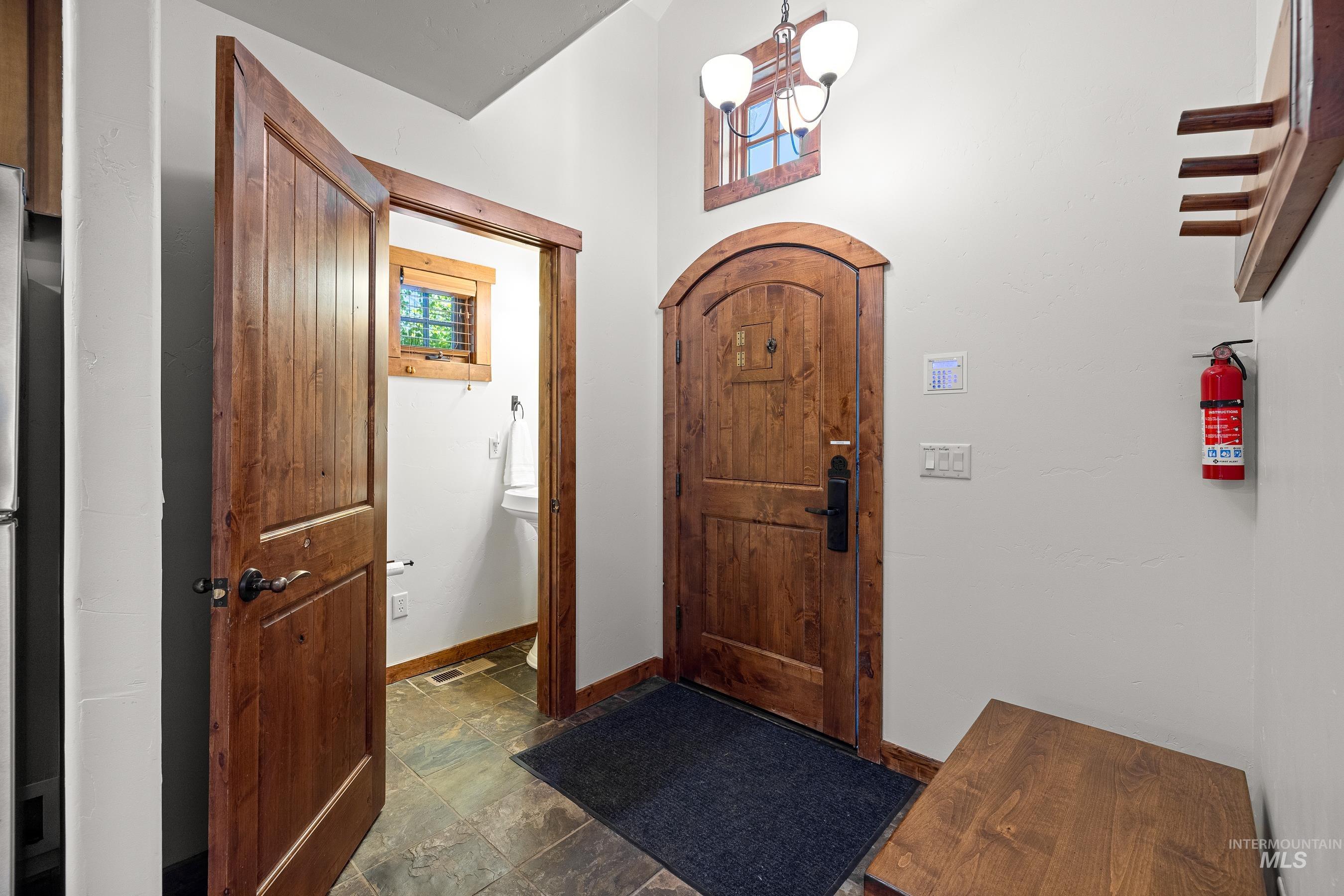 5 Rock Creek Court, Donnelly, Idaho 83615, 2 Bedrooms, 2.5 Bathrooms, Residential For Sale, Price $1,295,000,MLS 98984920