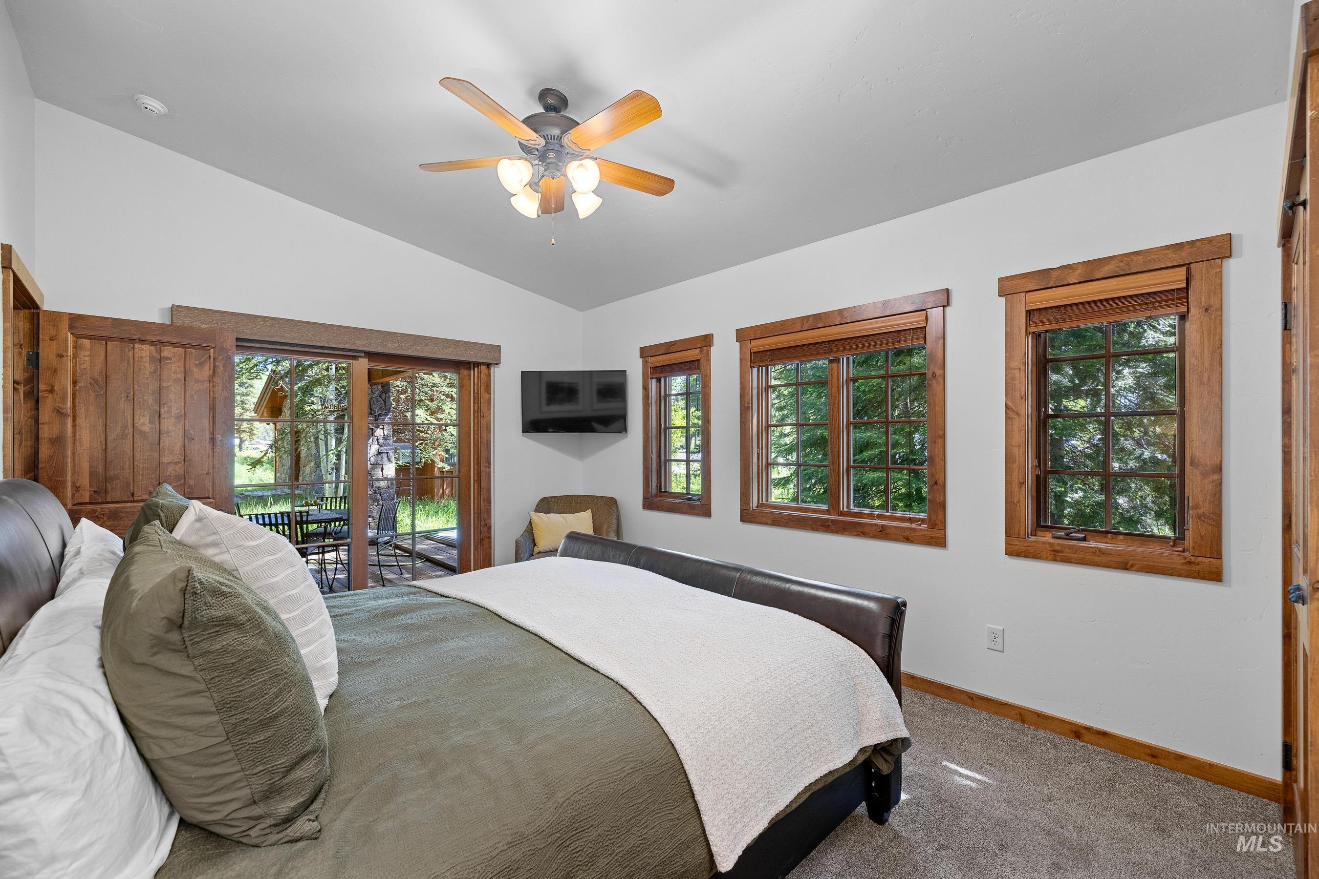 5 Rock Creek Court, Donnelly, Idaho 83615, 2 Bedrooms, 2.5 Bathrooms, Residential For Sale, Price $1,295,000,MLS 98984920