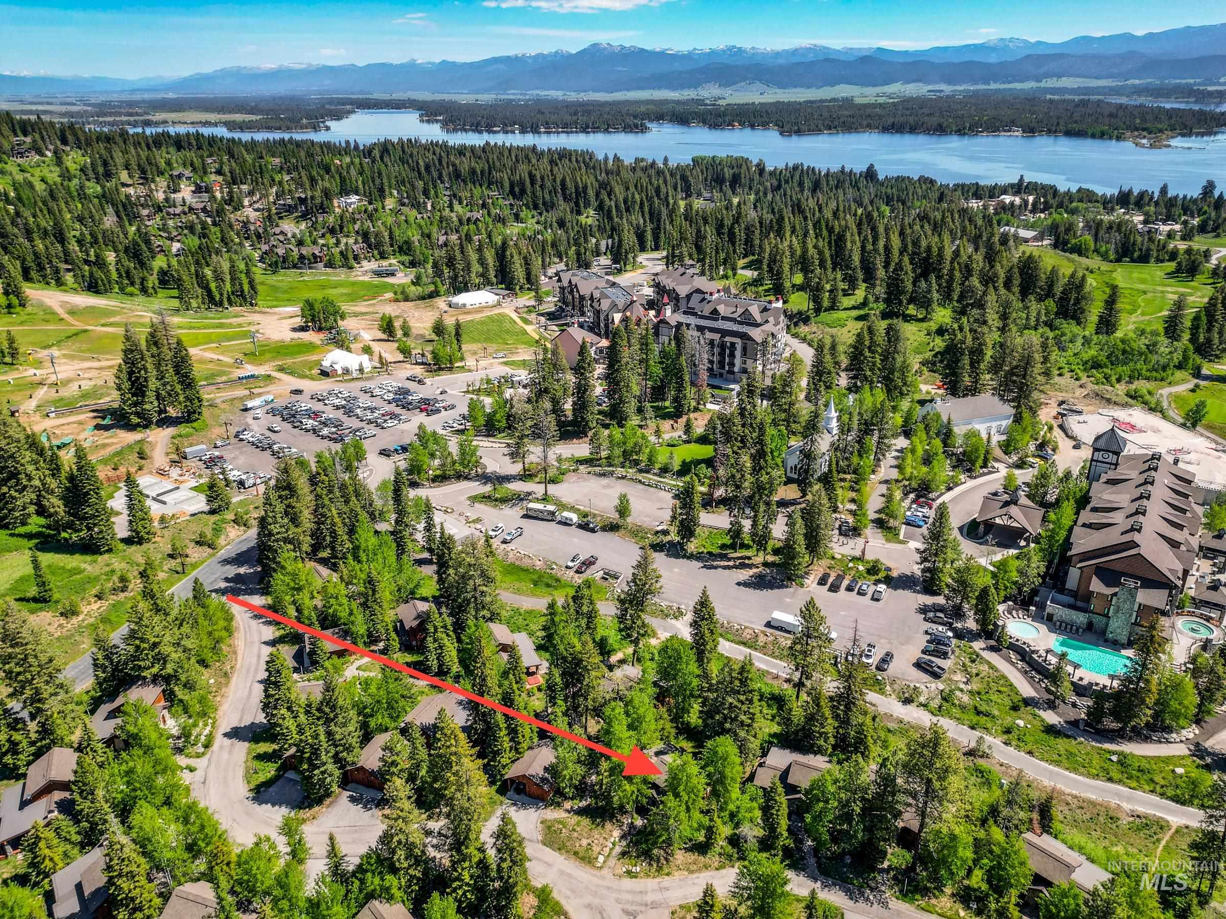 5 Rock Creek Court, Donnelly, Idaho 83615, 2 Bedrooms, 2.5 Bathrooms, Residential For Sale, Price $1,295,000,MLS 98984920