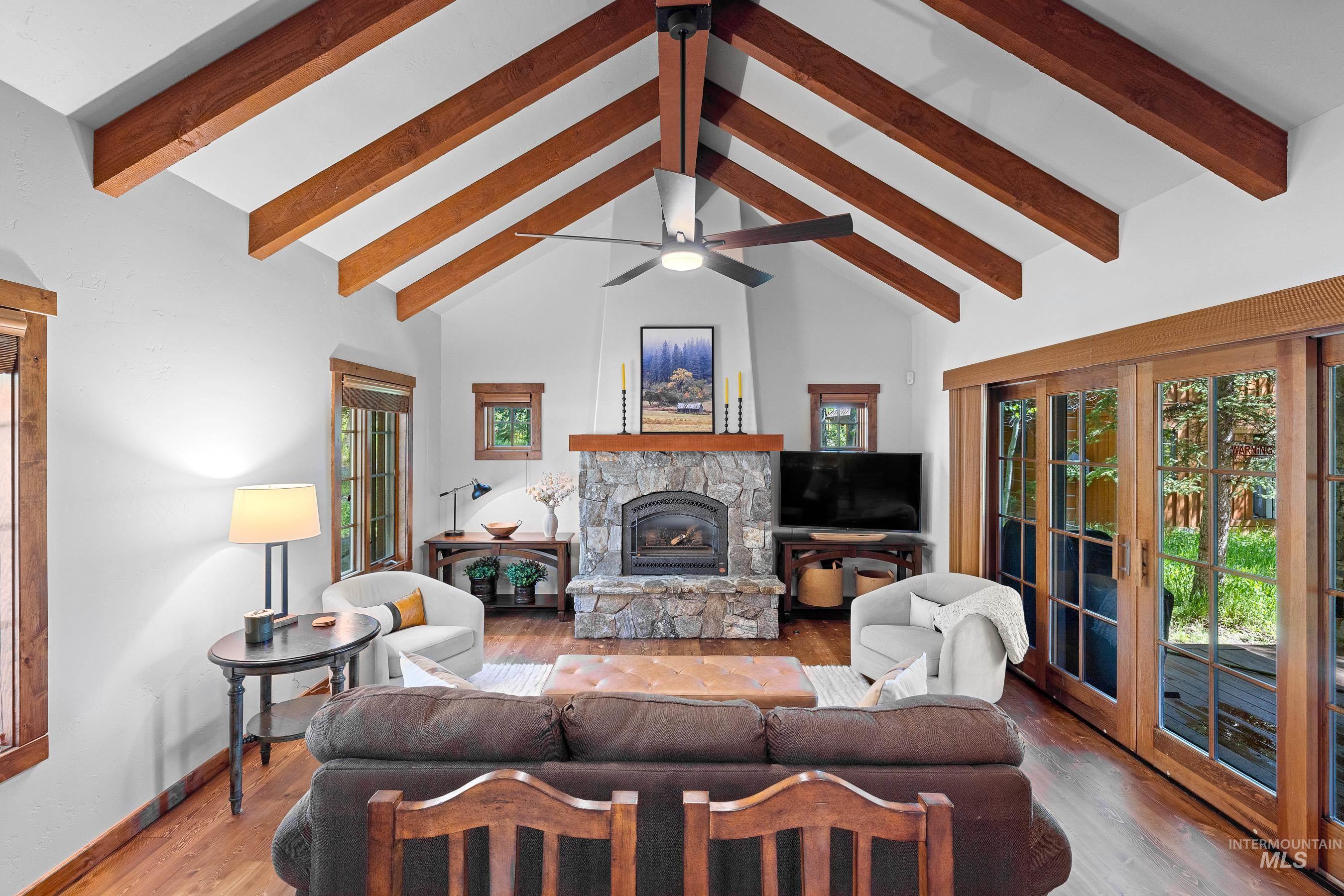 5 Rock Creek Court, Donnelly, Idaho 83615, 2 Bedrooms, 2.5 Bathrooms, Residential For Sale, Price $1,295,000,MLS 98984920