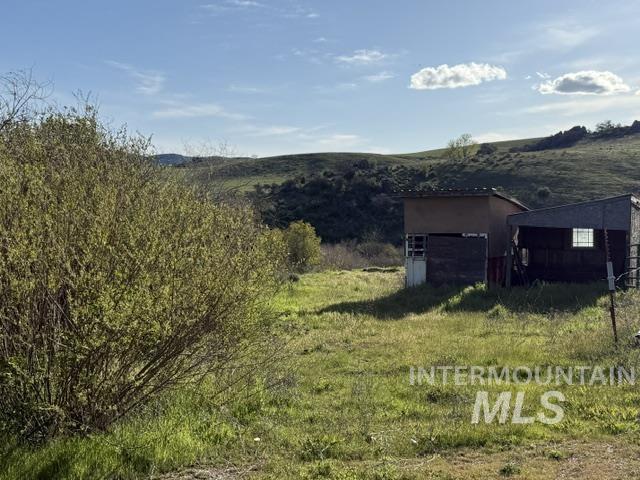 140 Brownlee Loop Rd, Horseshoe Bend, Idaho 83629, 2 Bedrooms, 1 Bathroom, Residential For Sale, Price $325,000,MLS 98984921