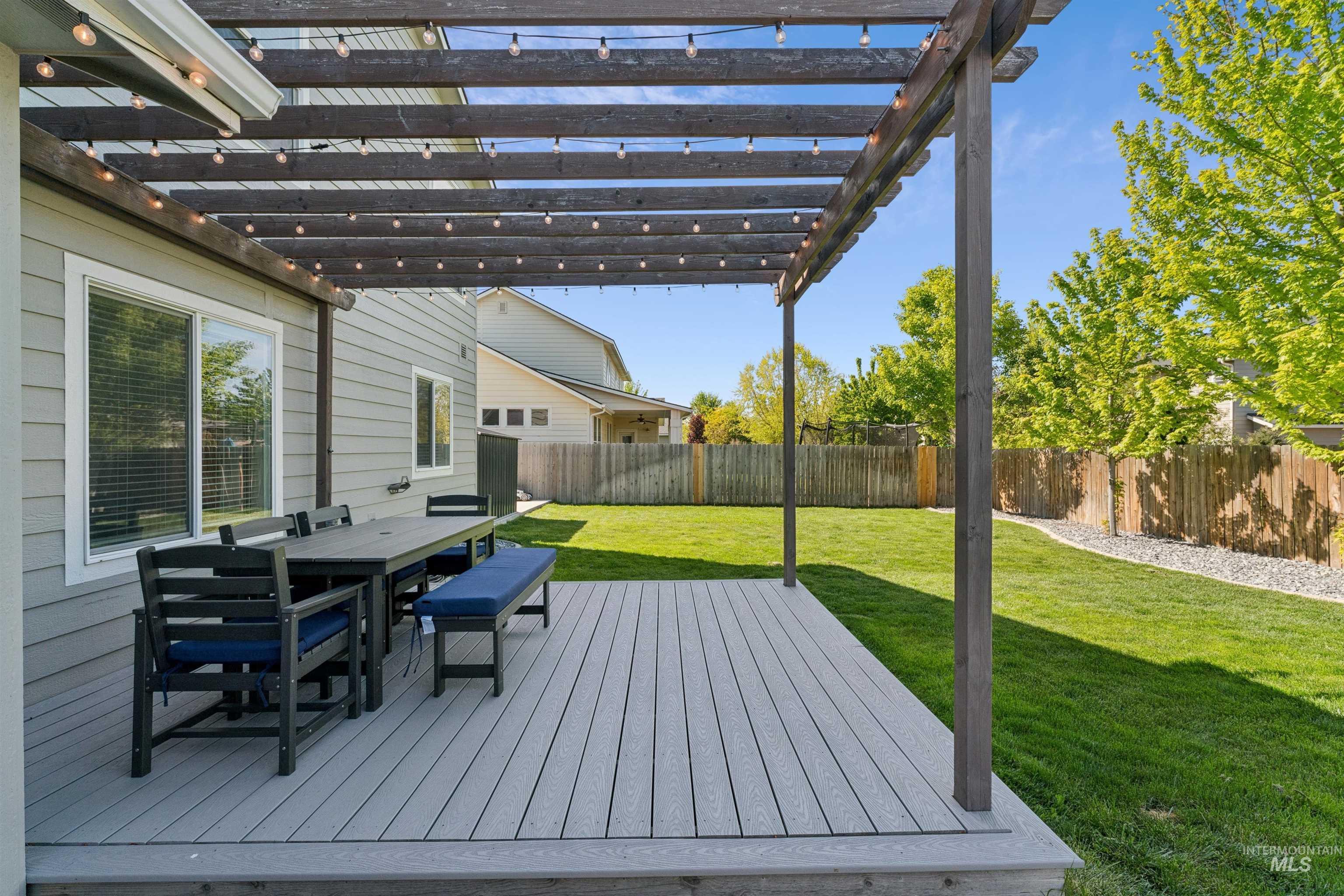 16731 N Clover Valley Way, Nampa, Idaho 83687, 5 Bedrooms, 3 Bathrooms, Residential For Sale, Price $515,000,MLS 98984923