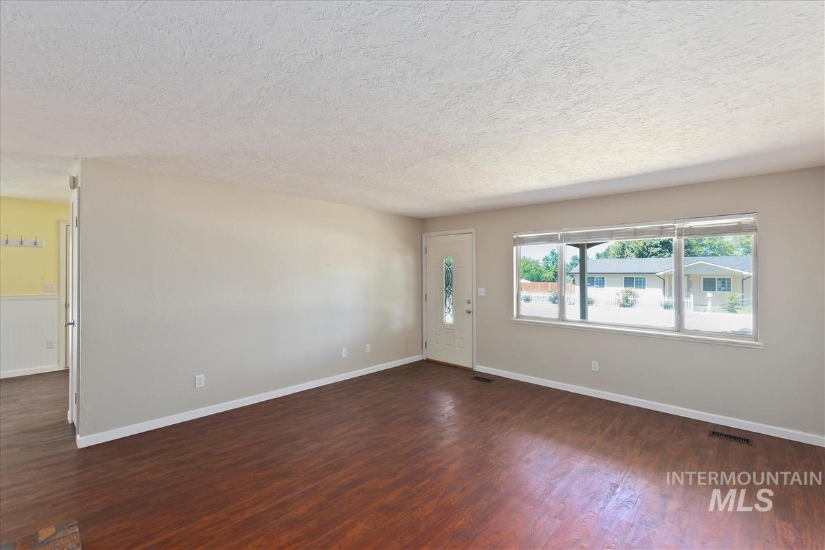 2220 Big Sky St, Caldwell, Idaho 83605, 5 Bedrooms, 2.5 Bathrooms, Residential For Sale, Price $485,000,MLS 98984931