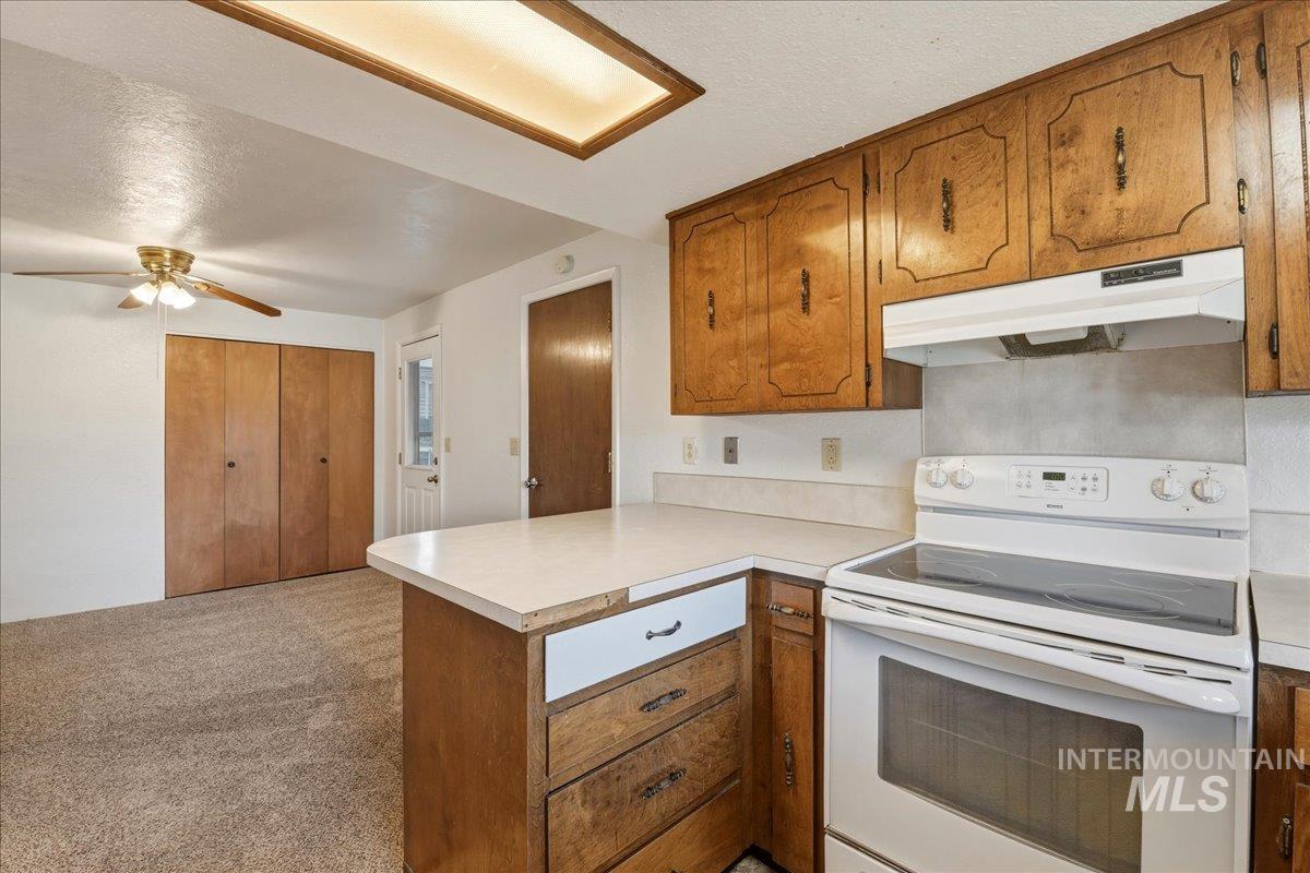 2220 Big Sky St, Caldwell, Idaho 83605, 5 Bedrooms, 2.5 Bathrooms, Residential For Sale, Price $485,000,MLS 98984931