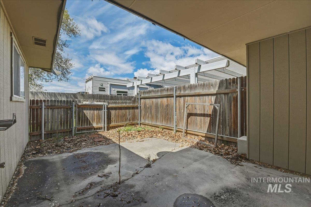 2220 Big Sky St, Caldwell, Idaho 83605, 5 Bedrooms, 2.5 Bathrooms, Residential For Sale, Price $485,000,MLS 98984931