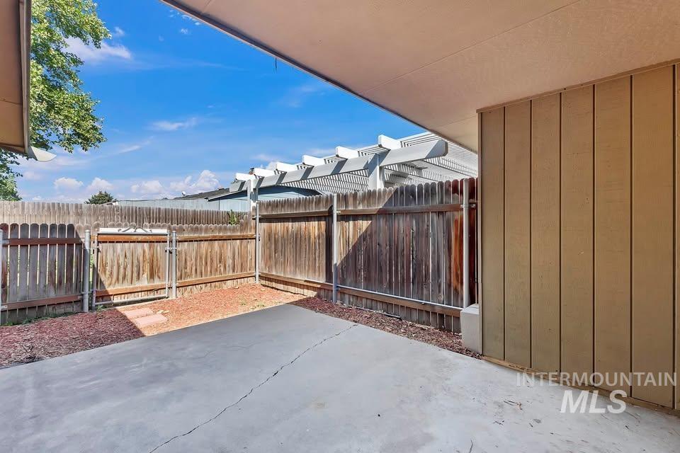 2220 Big Sky St, Caldwell, Idaho 83605, 5 Bedrooms, 2.5 Bathrooms, Residential For Sale, Price $470,000, 98984931