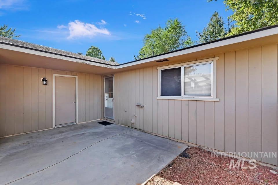 2220 Big Sky St, Caldwell, Idaho 83605, 5 Bedrooms, 2.5 Bathrooms, Residential For Sale, Price $470,000, 98984931