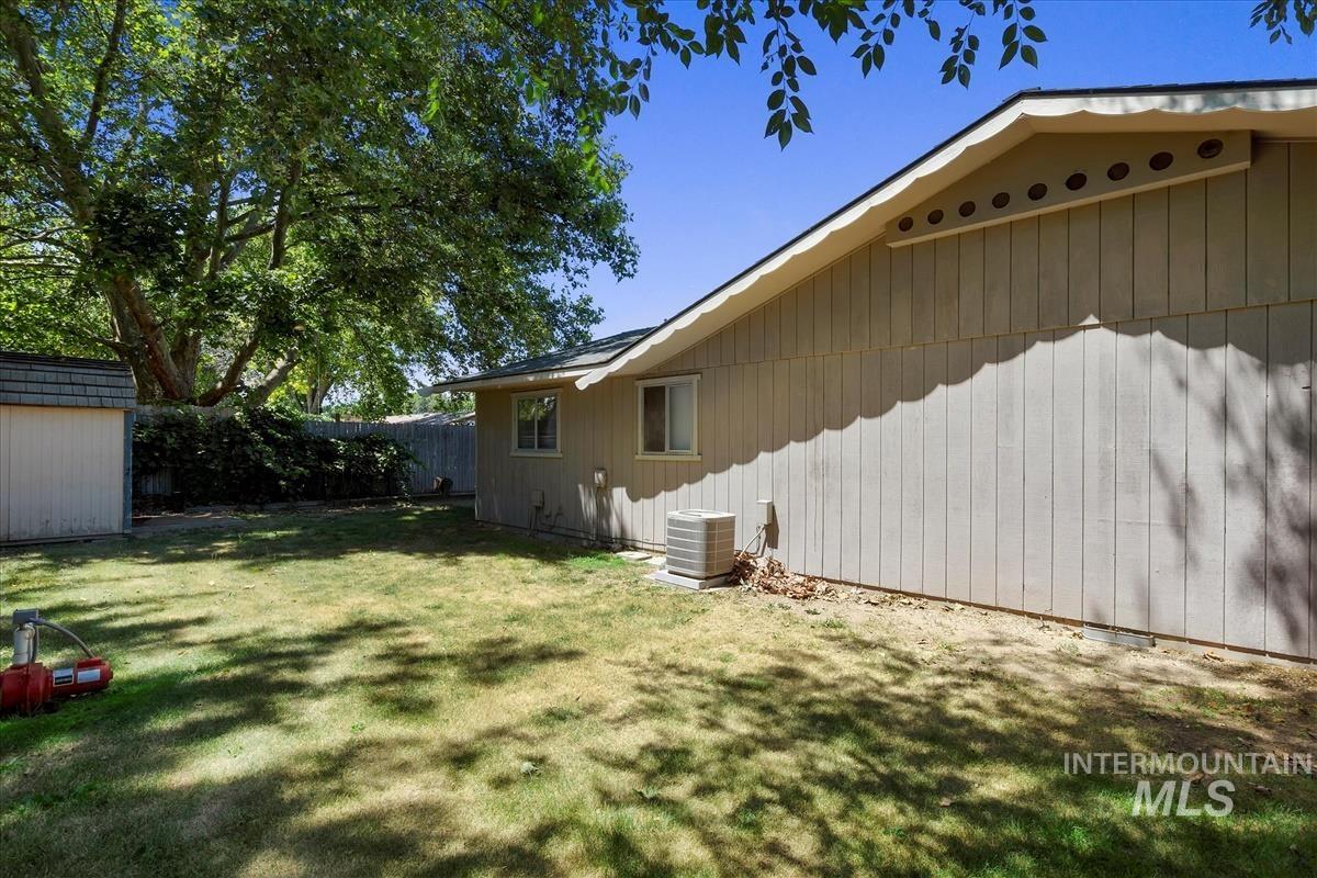 2220 Big Sky St, Caldwell, Idaho 83605, 3 Bedrooms, 1.5 Bathrooms, Residential Income For Sale, Price $485,000, 98984932
