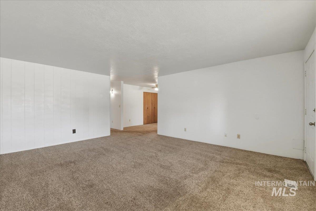 2220 Big Sky St, Caldwell, Idaho 83605, 3 Bedrooms, 1.5 Bathrooms, Residential Income For Sale, Price $485,000, 98984932