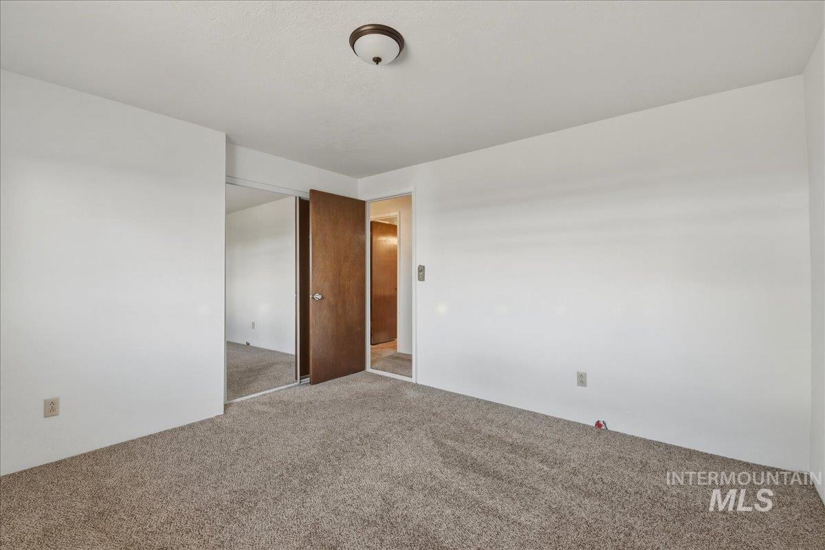 2220 Big Sky St, Caldwell, Idaho 83605, 3 Bedrooms, 1.5 Bathrooms, Residential Income For Sale, Price $485,000, 98984932