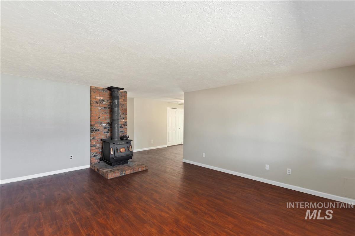2220 Big Sky St, Caldwell, Idaho 83605, 3 Bedrooms, 1.5 Bathrooms, Residential Income For Sale, Price $485,000, 98984932