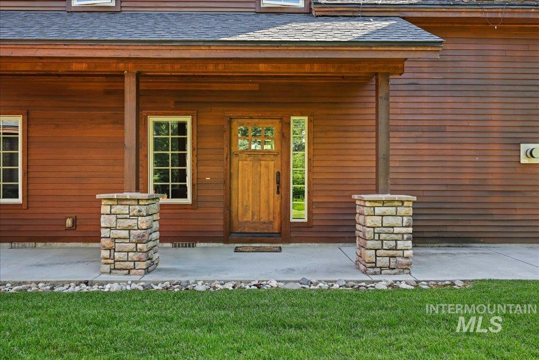 622 Blue Water Circle, McCall, Idaho 83638, 3 Bedrooms, 3.5 Bathrooms, Residential For Sale, Price $1,372,000,MLS 98984933