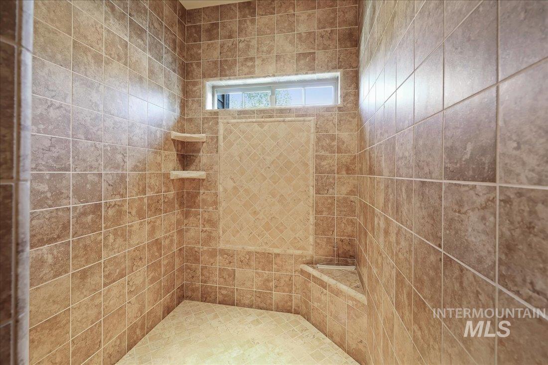 622 Blue Water Circle, McCall, Idaho 83638, 3 Bedrooms, 3.5 Bathrooms, Residential For Sale, Price $1,372,000,MLS 98984933