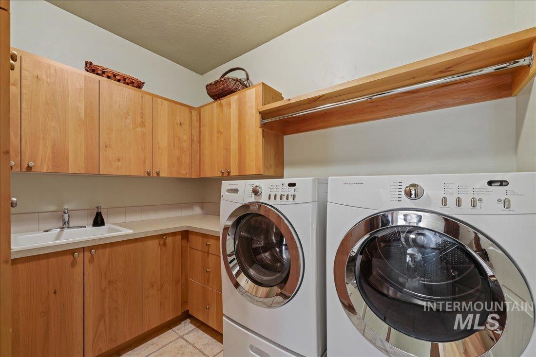 622 Blue Water Circle, McCall, Idaho 83638, 3 Bedrooms, 3.5 Bathrooms, Residential For Sale, Price $1,372,000,MLS 98984933