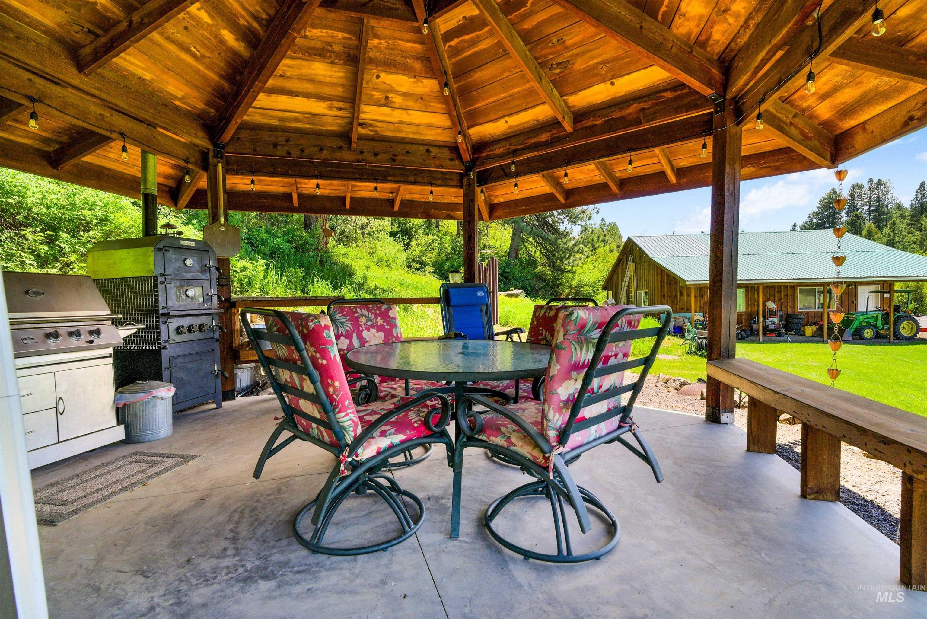 192 Short Cut Road, White Bird, Idaho 83554, 3 Bedrooms, 2 Bathrooms, Residential For Sale, Price $1,875,000,MLS 98984942