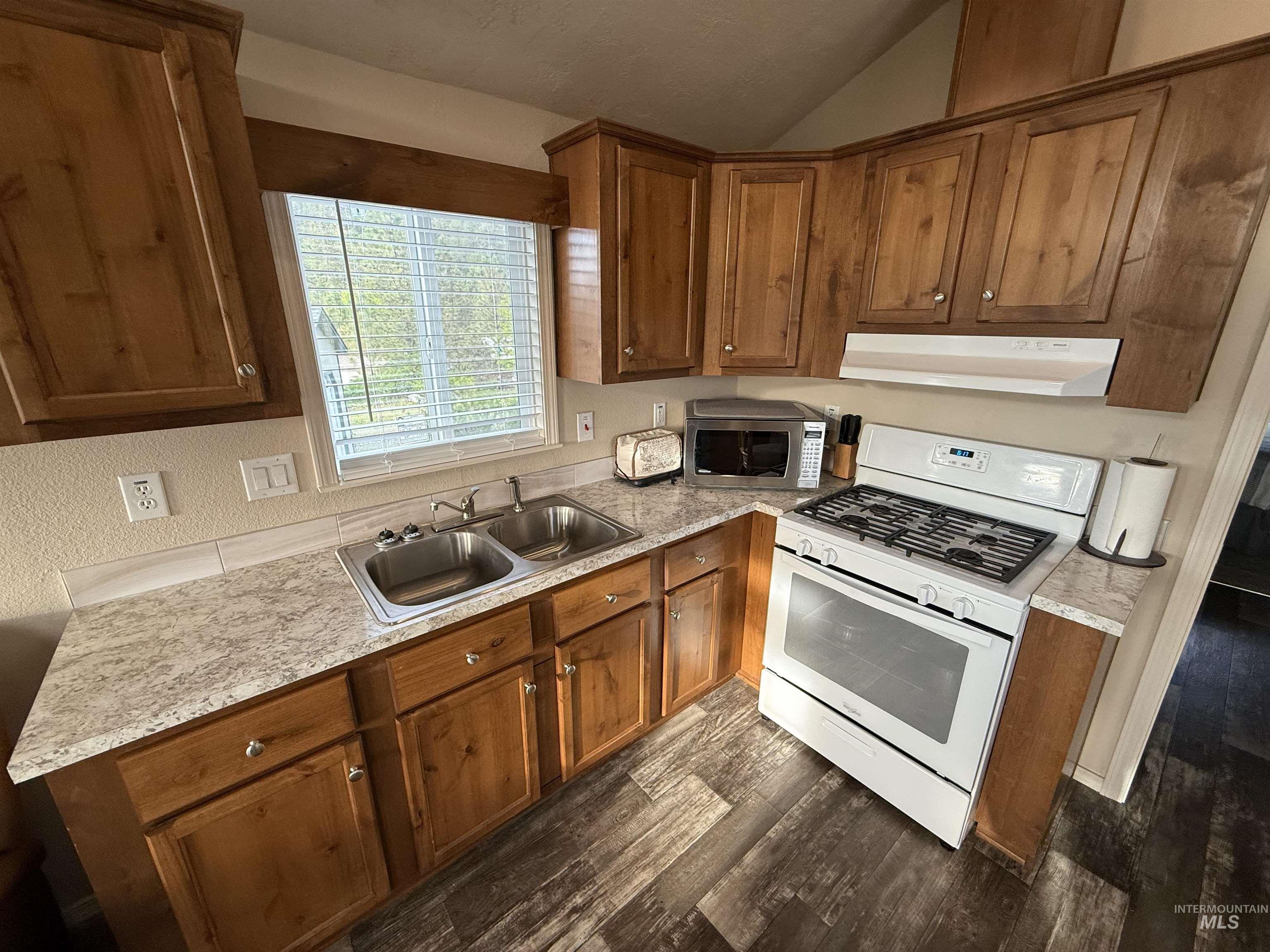 106 Lolo St, Kamiah, Idaho 83536, 1 Bedroom, 1 Bathroom, Residential For Sale, Price $199,900,MLS 98984946