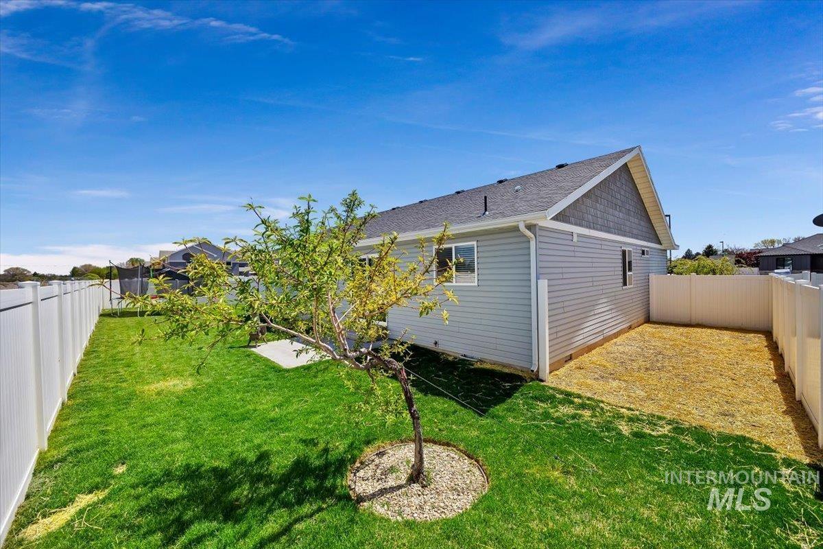 1202 Noah Dr., Rupert, Idaho 83350, 3 Bedrooms, 2 Bathrooms, Residential For Sale, Price $385,000,MLS 98984947