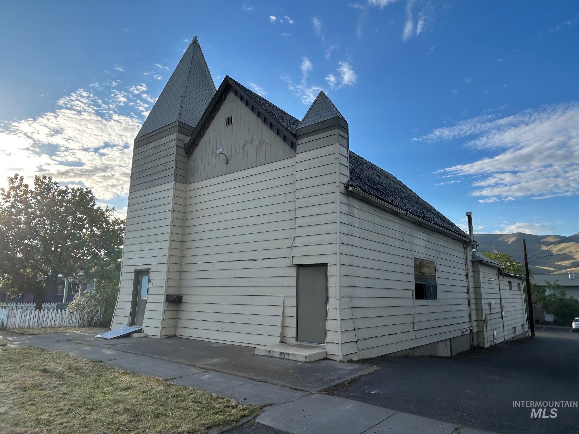 Business/Commercial For Sale