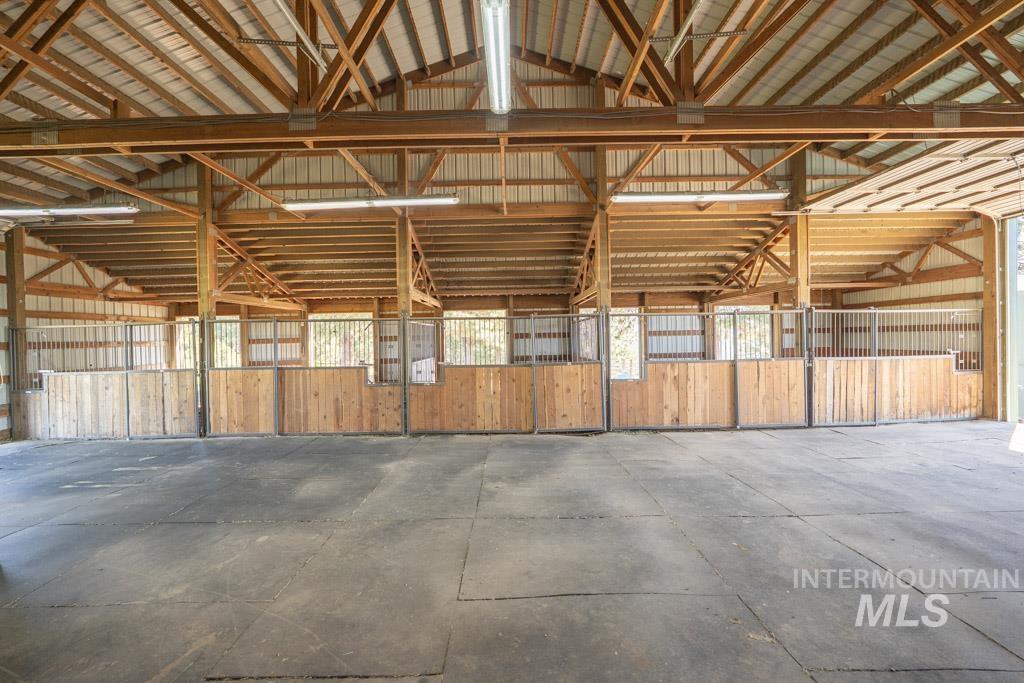 1049 Libey Road, Viola, Idaho 83872, 3 Bedrooms, 3 Bathrooms, Residential For Sale, Price $1,375,000, 98984954