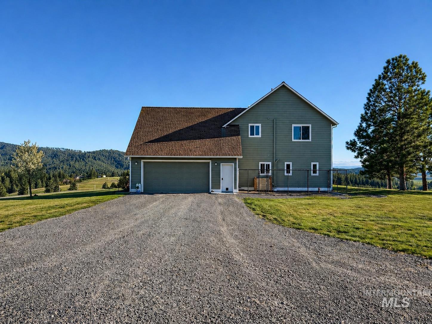 1049 Libey Road, Viola, Idaho 83872, 3 Bedrooms, 3 Bathrooms, Residential For Sale, Price $1,375,000, 98984954