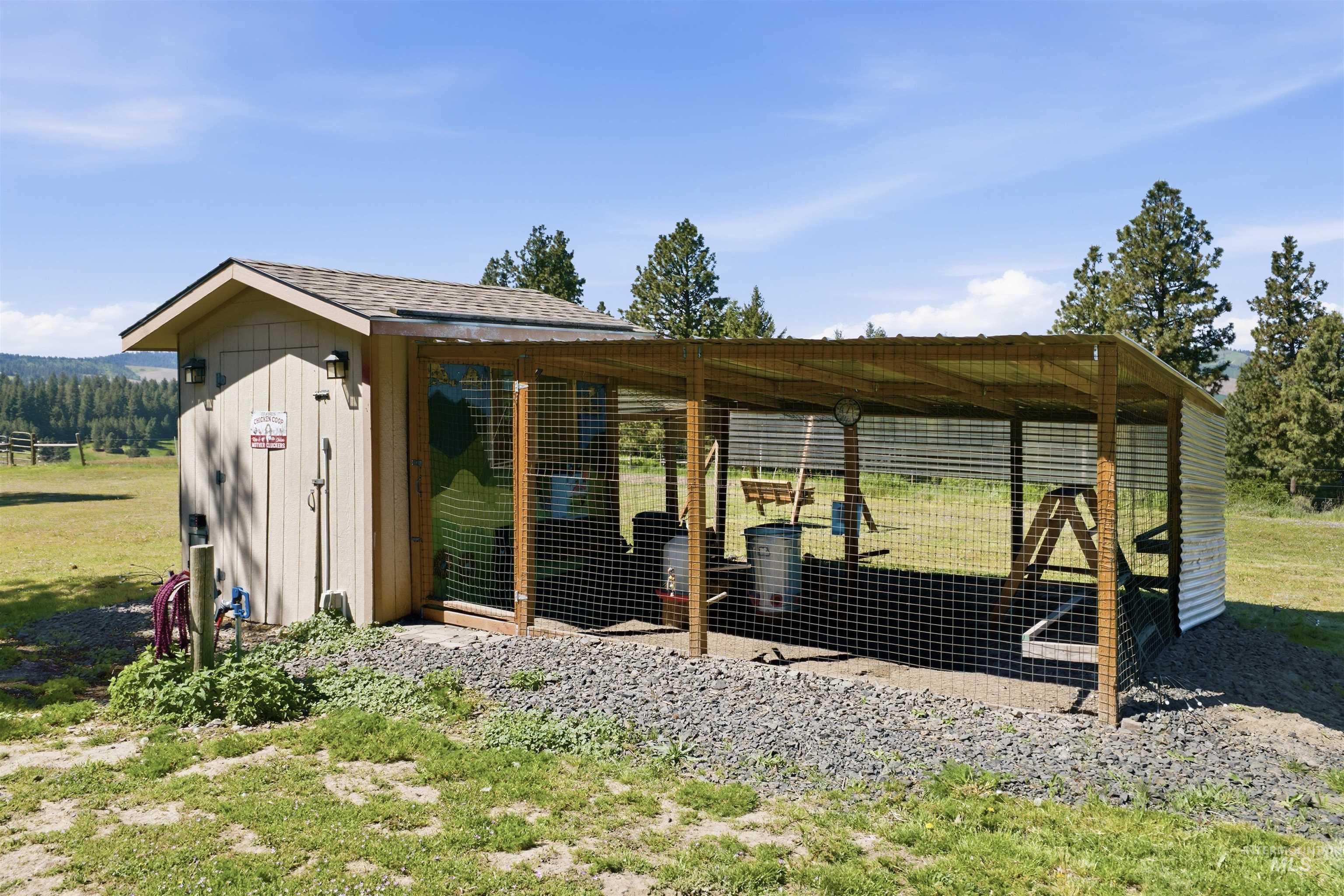 1049 Libey Road, Viola, Idaho 83872, 3 Bedrooms, 3 Bathrooms, Residential For Sale, Price $1,375,000, 98984954
