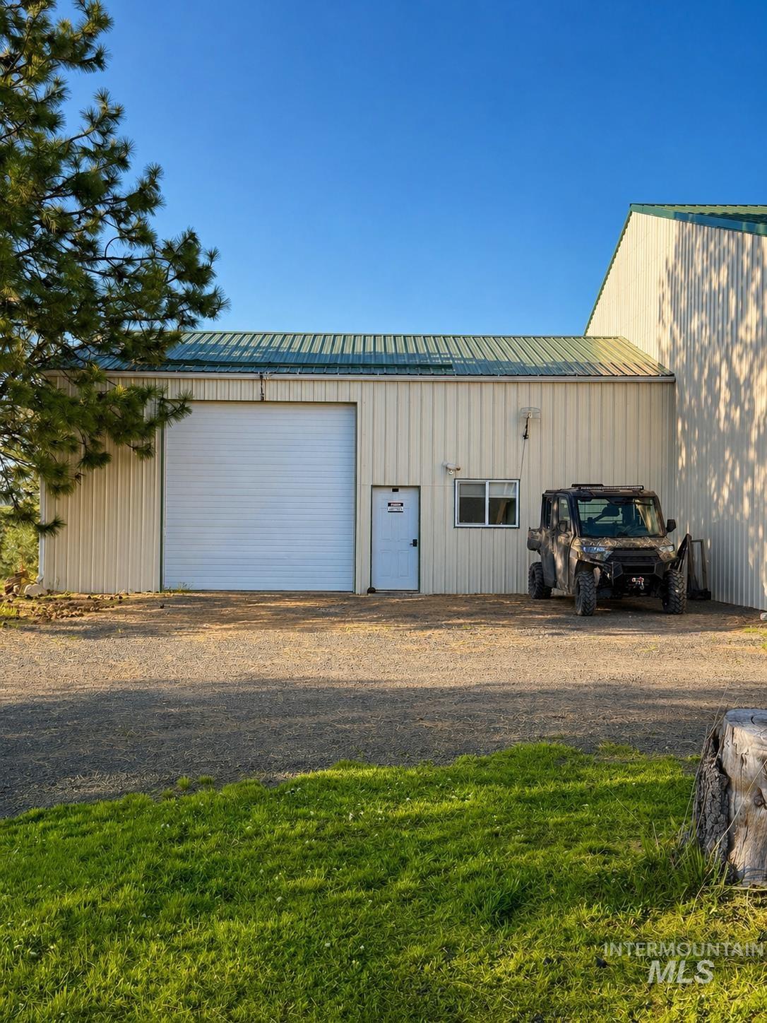 1049 Libey Road, Viola, Idaho 83872, 3 Bedrooms, 3 Bathrooms, Residential For Sale, Price $1,375,000,MLS 98984954